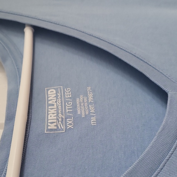 Kirkland signature V neck T XXL - Picture 4 of 6